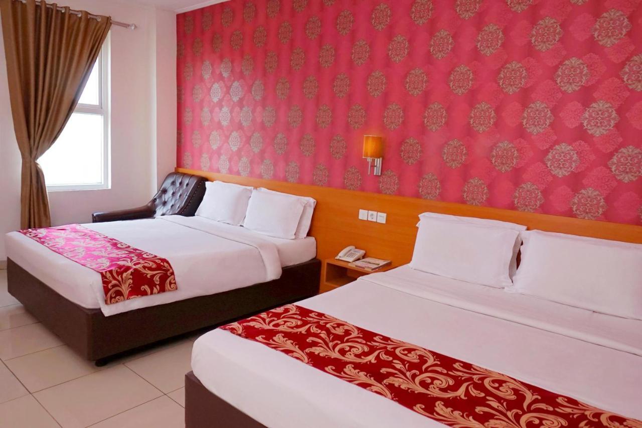 Marilyn Hotel Serpong Exteriér fotografie