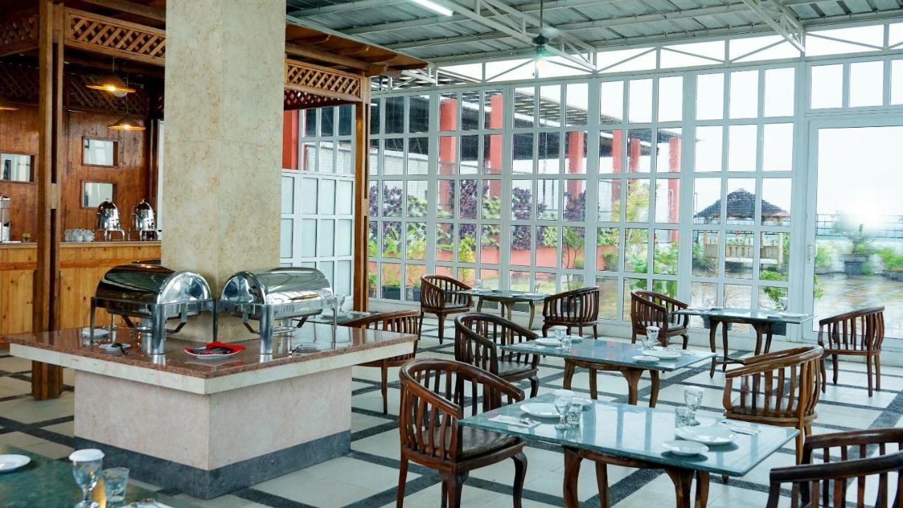 Marilyn Hotel Serpong Exteriér fotografie