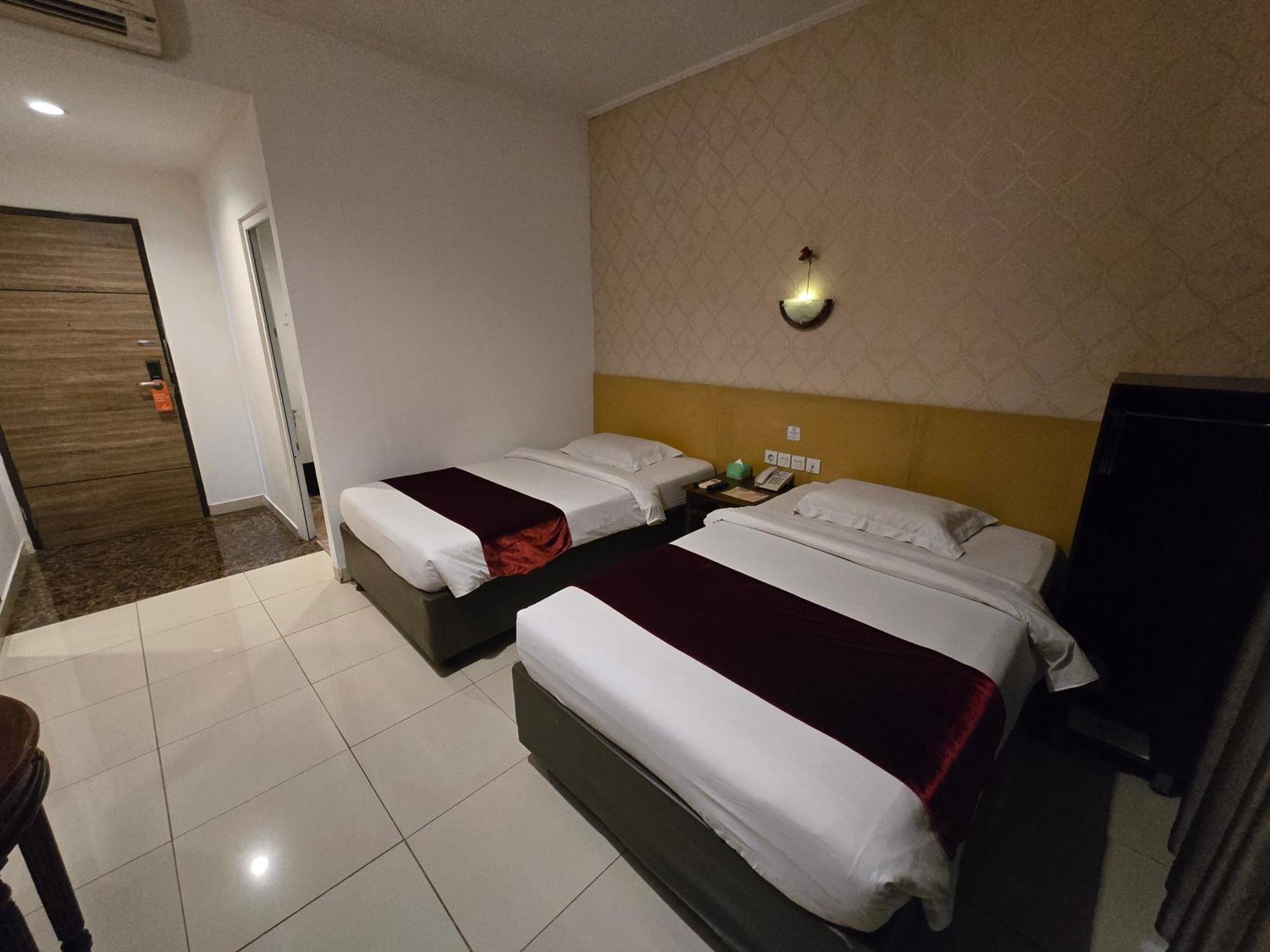 Marilyn Hotel Serpong Exteriér fotografie